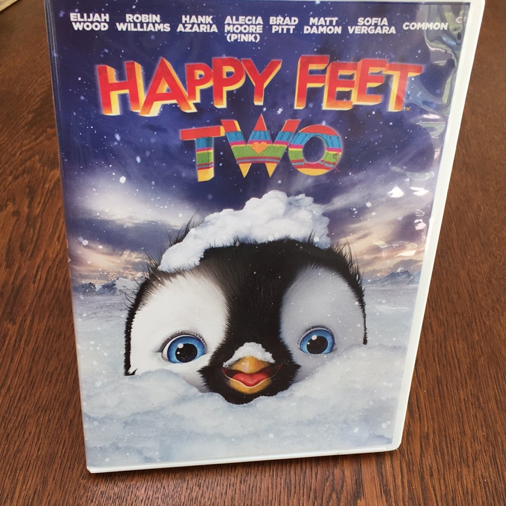 Happy Feet TWO dvd video. With special features added.